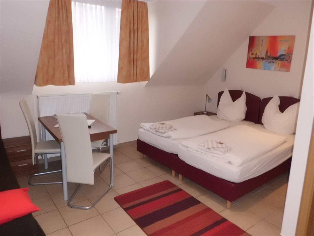 Hotel Schütze Superior Hürth Esterno foto