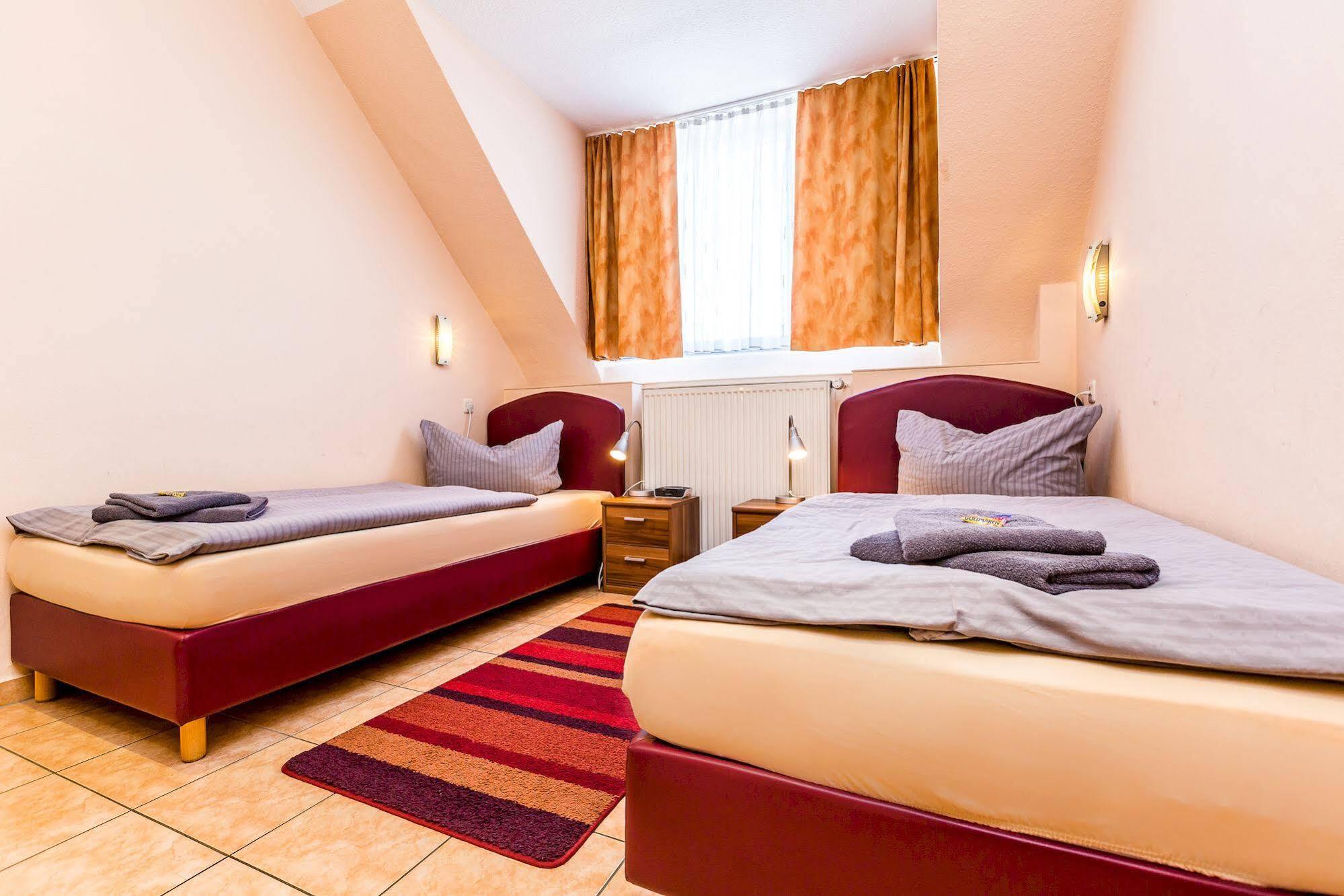 Hotel Schütze Superior Hürth Esterno foto